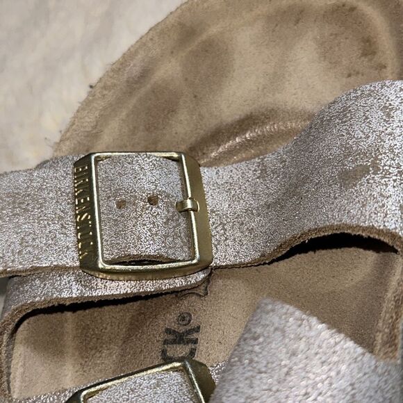 Birkenstock Silver Metallic Big Buckle Sandals! - Picture 10 of 11